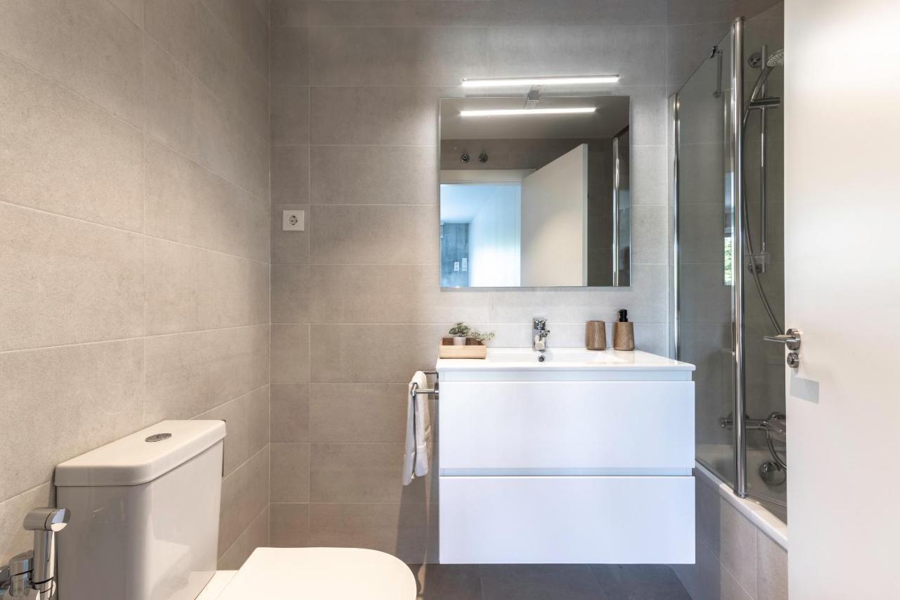 Akomodat En Precioso Y Moderno Con Jardin Y Parking Getxo Exterior photo