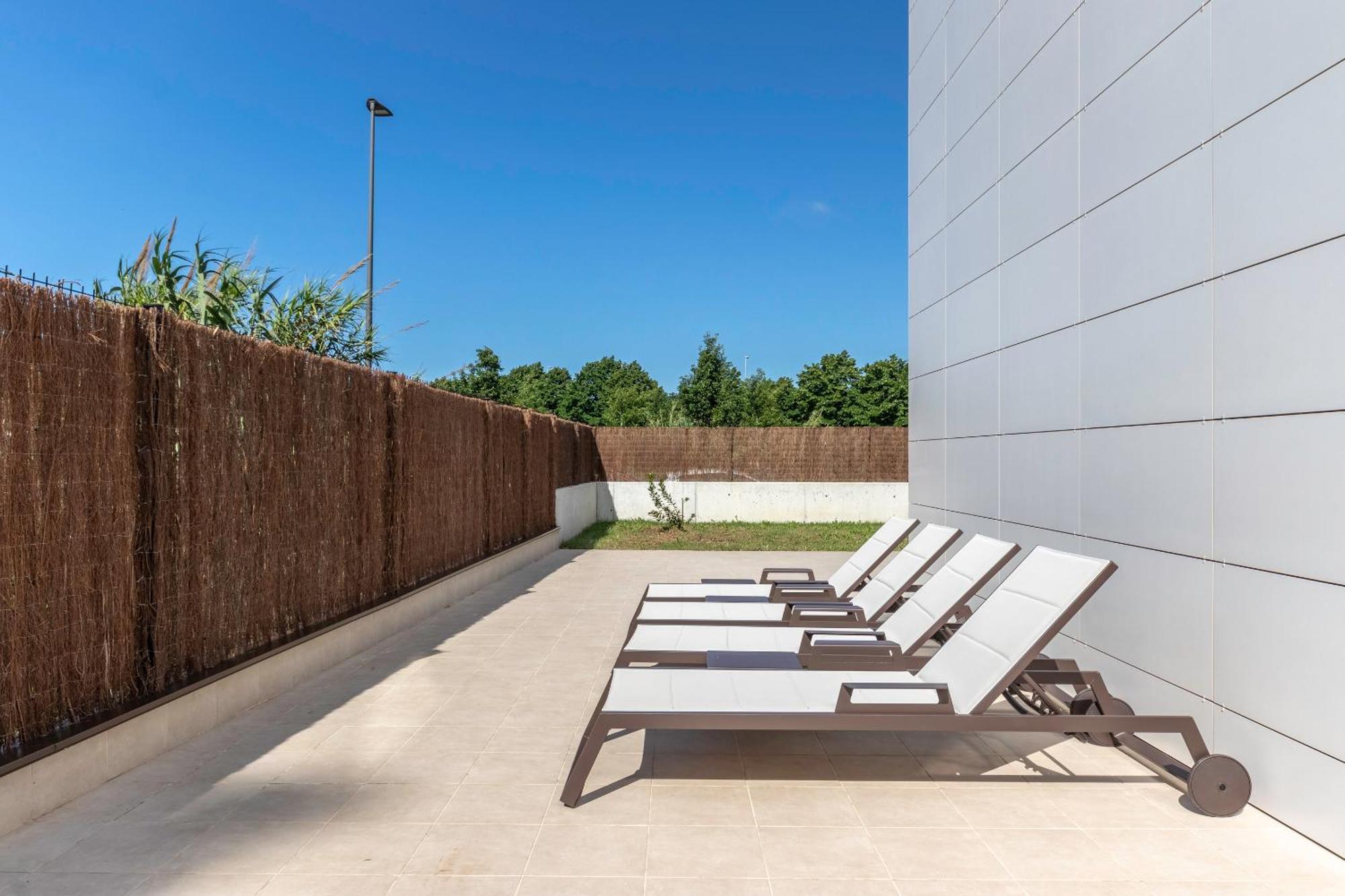 Akomodat En Precioso Y Moderno Con Jardin Y Parking Getxo Exterior photo
